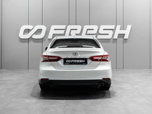 Седан Toyota Camry 2019 года, 2999000 рублей, Тюмень