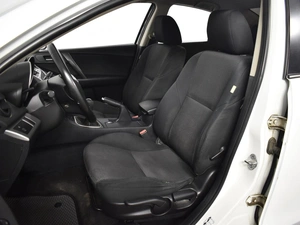 Седан Mazda 3 2013 года, 729900 рублей, Казань