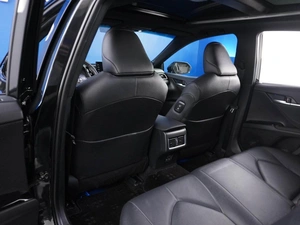 Седан Toyota Camry 2023 года, 3999050 рублей, Москва