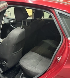 Седан Ford Focus 2012 года, 927000 рублей, Красноярск