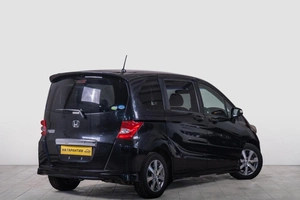 Минивэн Honda Freed 2009 года, 1119000 рублей, Томск