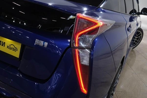 Лифтбек Toyota Prius 2016 года, 1629000 рублей, Новокузнецк