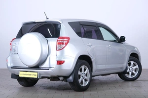 Внедорожник Toyota RAV4 2011 года, 1489000 рублей, Омск