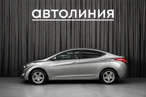 Седан Hyundai Elantra 2012 года, 1050000 рублей, Красноярск