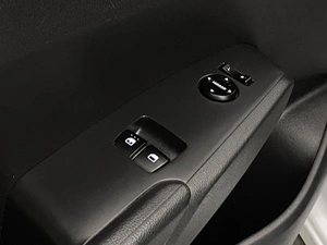 Седан Hyundai Solaris 2017 года, 1070000 рублей, Красноярск