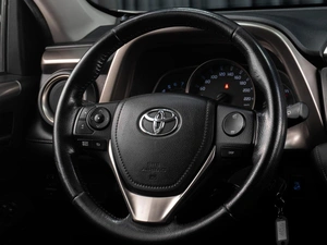 Внедорожник Toyota RAV4 2012 года, 1890000 рублей, Тюмень