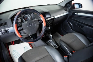 Хетчбэк Opel Astra GTC 2008 года, 579000 рублей, Пермь