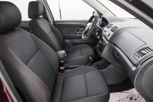 Хетчбэк Skoda Fabia 2012 года, 799000 рублей, Красноярск