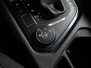 Внедорожник Volkswagen Tiguan 2018 года, 2089000 рублей, Воронеж