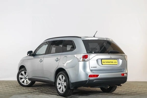 Внедорожник Mitsubishi Outlander 2012 года, 1519000 рублей, Тюмень