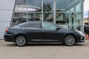 Седан Toyota Camry 2017 года, 2190000 рублей, Ярославль