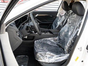 Лифтбек FAW Bestune B70 2024 года, 2450000 рублей, Краснодар