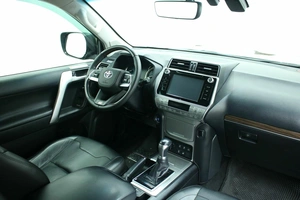 Внедорожник Toyota Land Cruiser Prado 2018 года, 3990000 рублей, Красноярск