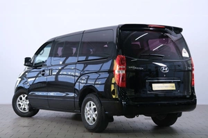 Минивэн Hyundai Grand Starex 2011 года, 1649000 рублей, Омск