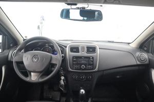 Седан Renault Logan 2017 года, 870000 рублей, Орёл
