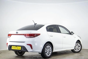 Седан Kia Rio 2018 года, 1349000 рублей, Оренбург