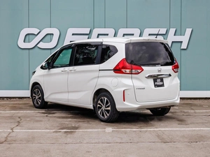 Минивэн Honda Freed 2018 года, 1970000 рублей, Большой Сочи