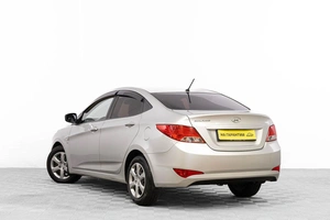 Седан Hyundai Solaris 2016 года, 1189000 рублей, Барнаул