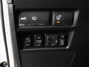 Внедорожник Nissan Patrol 2012 года, 3650000 рублей, Красный Пахарь