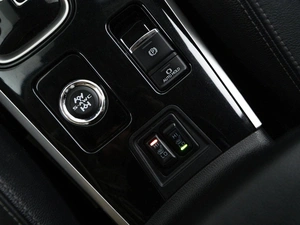 Внедорожник Mitsubishi Outlander 2017 года, 2299050 рублей, Москва