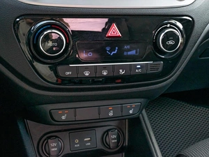 Седан Hyundai Solaris 2017 года, 1260000 рублей, Краснодар