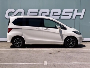 Минивэн Honda Freed 2010 года, 899000 рублей, Большой Сочи