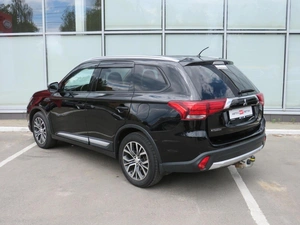 Внедорожник Mitsubishi Outlander 2016 года, 1995000 рублей, Брянск