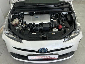 Лифтбек Toyota Prius 2019 года, 2200000 рублей, Красноярск