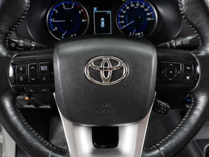 Пикап Toyota Hilux 2020 года, 4729000 рублей, Тюмень