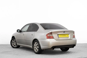 Седан Subaru Legacy 2005 года, 729000 рублей, Барнаул