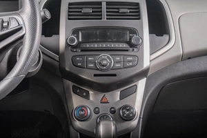 Седан Chevrolet Aveo 2013 года, 999000 рублей, Томск
