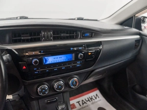 Седан Toyota Corolla 2013 года, 1300000 рублей, Красноярск