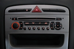 Хетчбэк Peugeot 308 2010 года, 589000 рублей, Омск