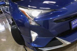 Лифтбек Toyota Prius 2016 года, 1629000 рублей, Новокузнецк