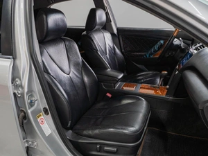 Седан Toyota Camry 2008 года, 869000 рублей, Тюмень