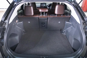 Внедорожник Toyota Yaris Cross 2020 года, 2479000 рублей, Томск