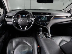 Седан Toyota Camry 2018 года, 3199000 рублей, Тюмень