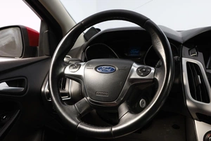 Хетчбэк Ford Focus 2013 года, 839000 рублей, Новосибирск