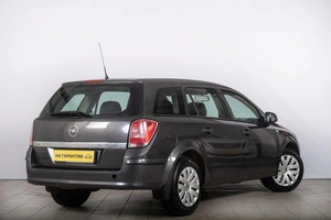 Универсал Opel Astra 2010 года, 639000 рублей, Томск