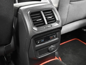 Внедорожник Volkswagen Tiguan 2018 года, 2194900 рублей, Казань