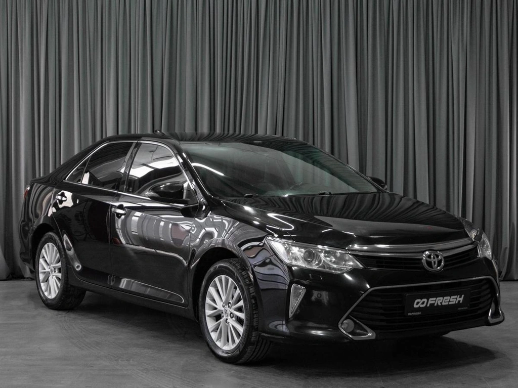 Седан Toyota Camry 2015 года, 2399000 рублей, Тюмень