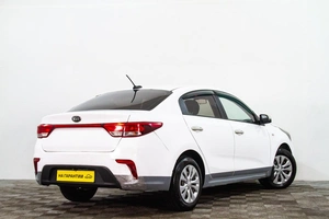 Седан Kia Rio 2019 года, 1199000 рублей, Сургут