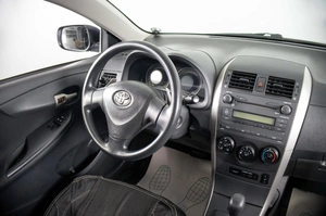 Седан Toyota Corolla 2008 года, 839000 рублей, Пермь