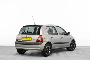 Хетчбэк Renault Clio 2004 года, 399000 рублей, Барнаул