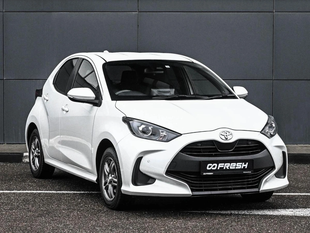 Хетчбэк Toyota Yaris 2021 года, 1549000 рублей, Кирилловка