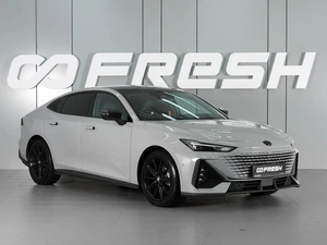 Лифтбек Changan UNI-V 2023 года, 2455000 рублей, Красный Пахарь