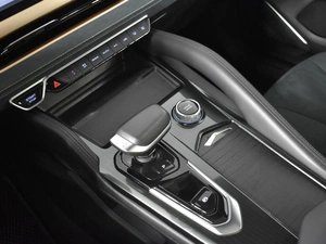 Внедорожник Geely Monjaro 2023 года, 3155900 рублей, Казань