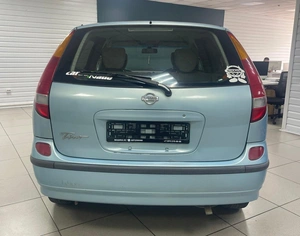 Минивэн Nissan Tino 2002 года, 369000 рублей, Ачинск