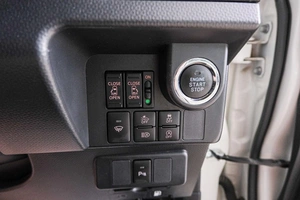 Хетчбэк Toyota Tank 2020 года, 1449000 рублей, Красноярск