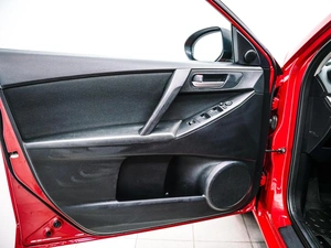 Хетчбэк Mazda 3 2011 года, 845000 рублей, Красноярск